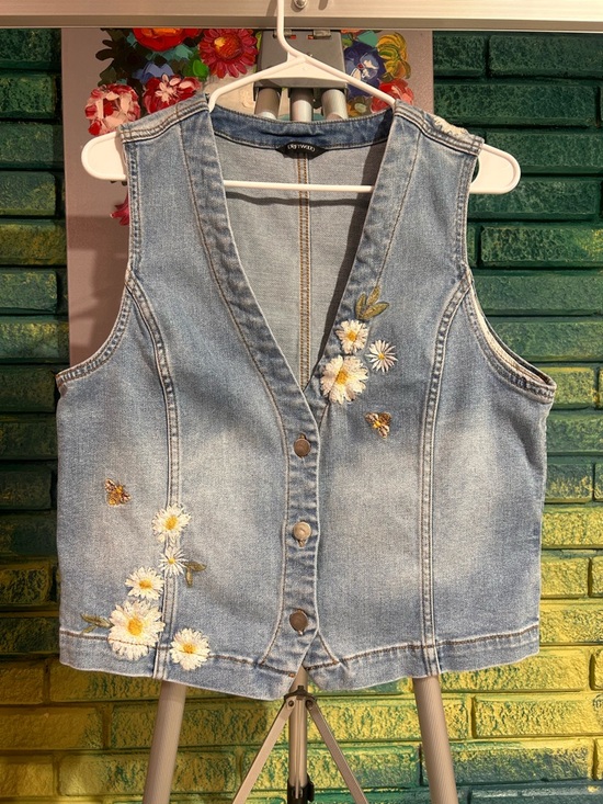 DRIFTWOOD Jackets & Blazers - Embroidered Daisy Light Wash Denim Vest